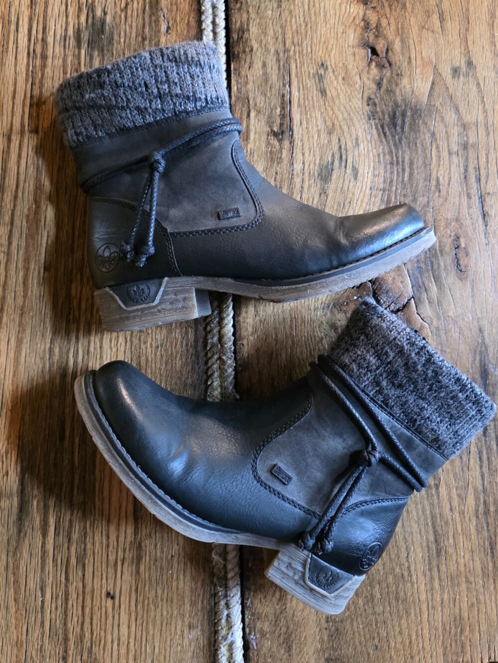 Rieker Fee 88 Black Leather Ankle Boots with Knit Cuff Womens 38/ 7 - 7.5